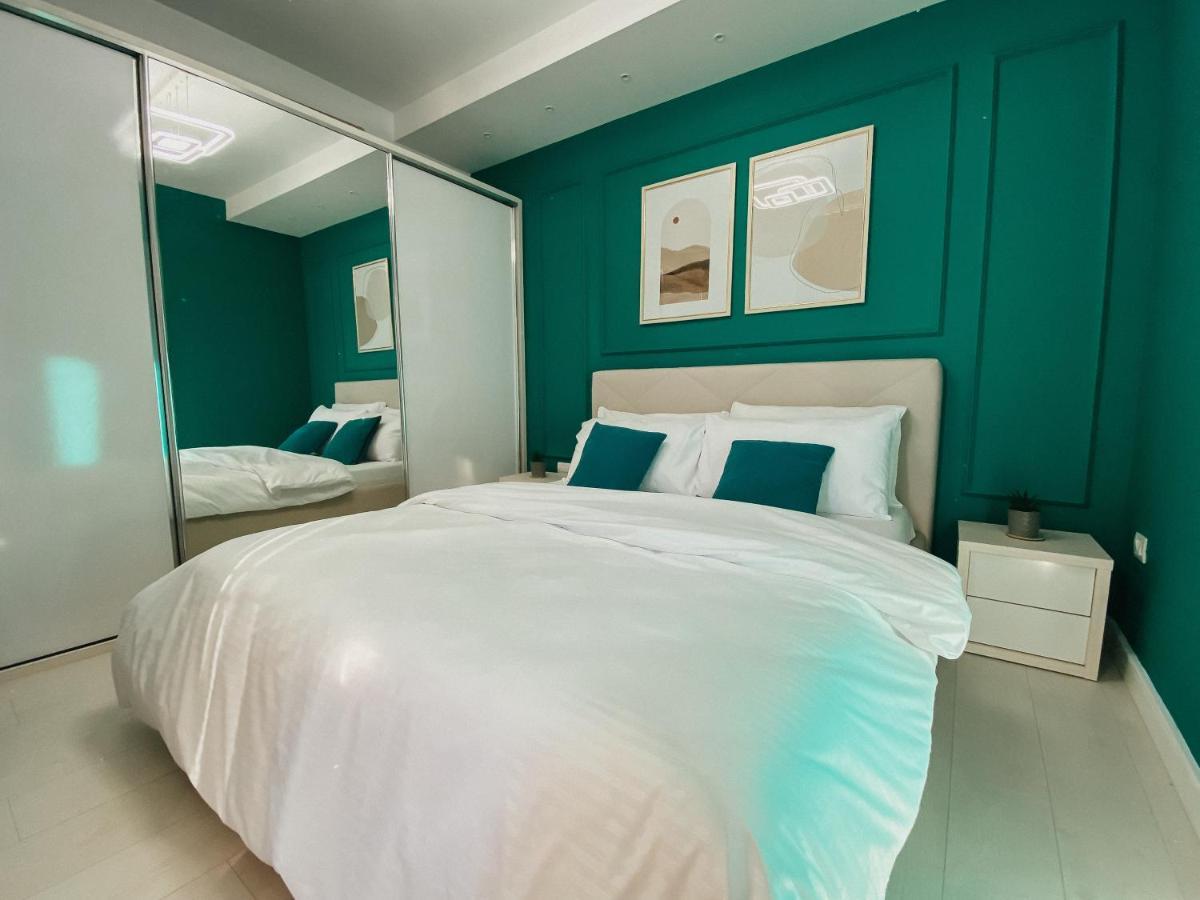 Apartament Train Station Modern App - The Nest Tirana Zewnętrze zdjęcie
